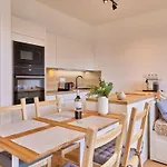 Cerny Dul-1 By Interhome